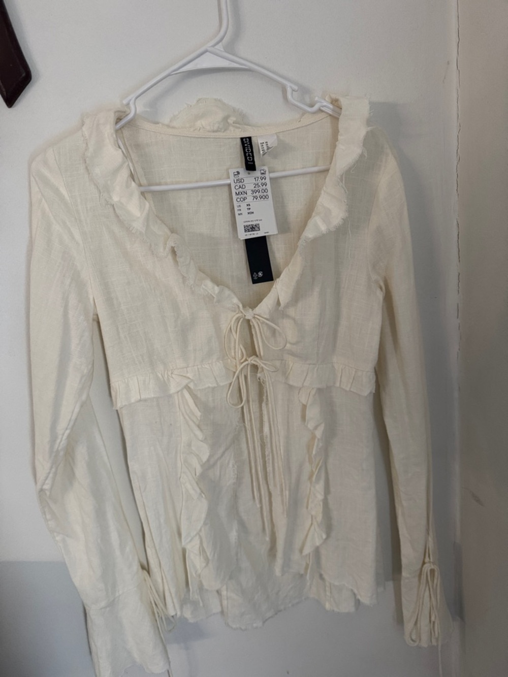 H&M Cream Ruffle Tie-Front Blouse
